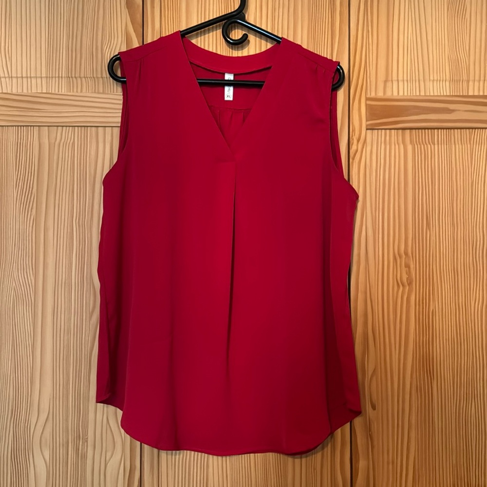 Que Zhu Sleeveless Sz XL